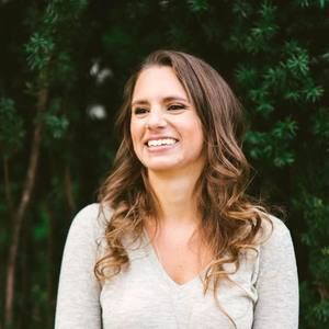 Meet your Posher, Cassandra